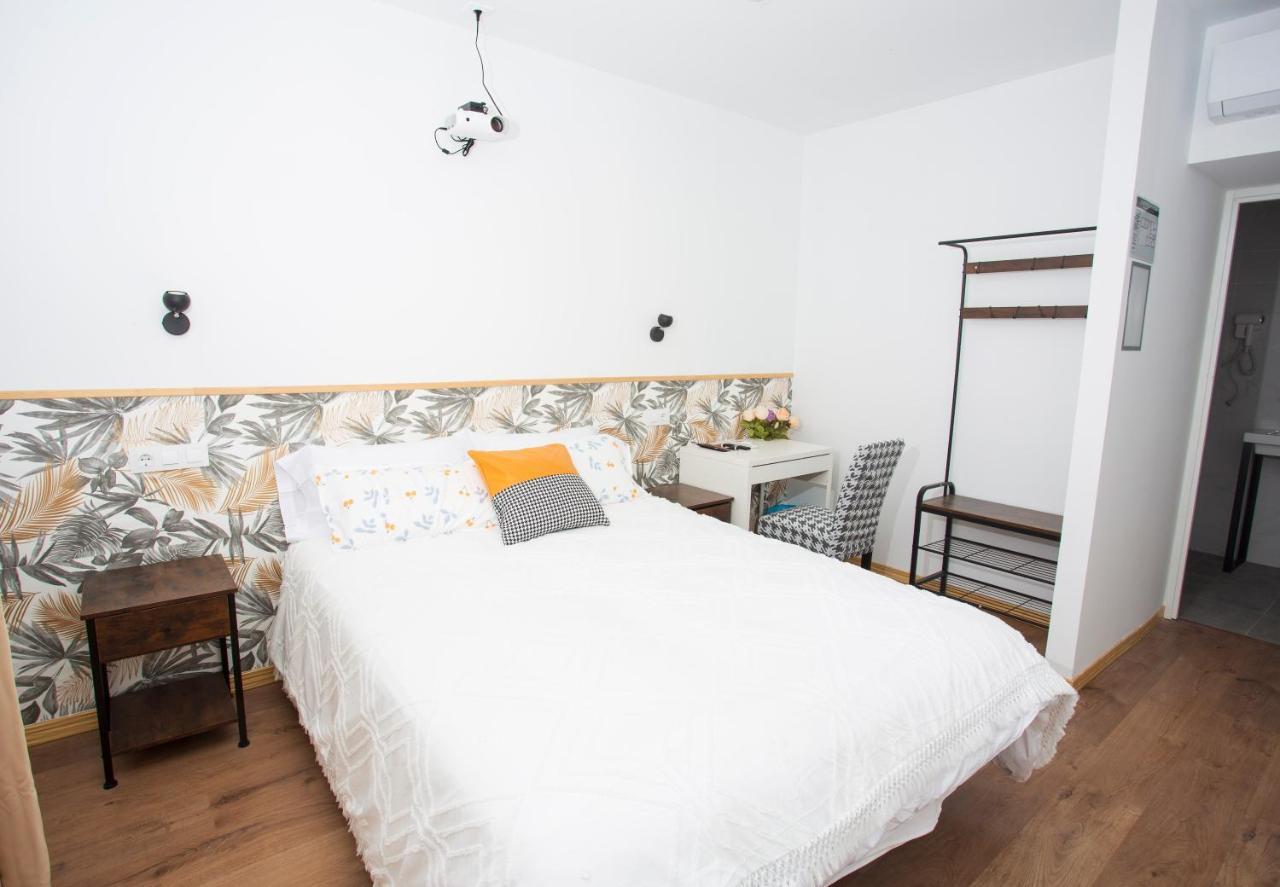 Sg Rooms Consuegra Luaran gambar